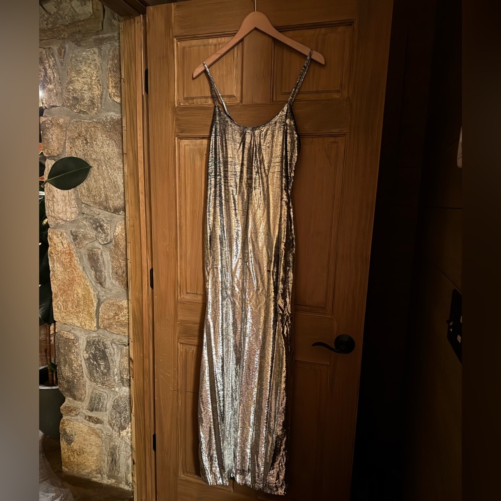 Silver spaghetti strap slip dress with black crepe lining- New Year Eve must!
